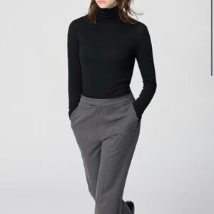 NEW Black Uniqlo Heattech Turtleneck
